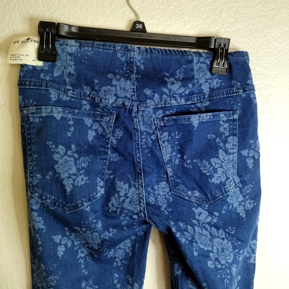 NWT Free People Penny Pull On Mid Rise Flare Leg Jeans INDIGO combo sz 27 - Picture 7 of 9
